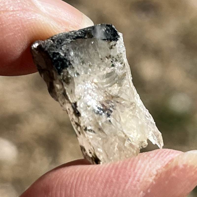 ロシア産フェナカイト・ハーフポリッシュ（ハイグレード）（超レア）