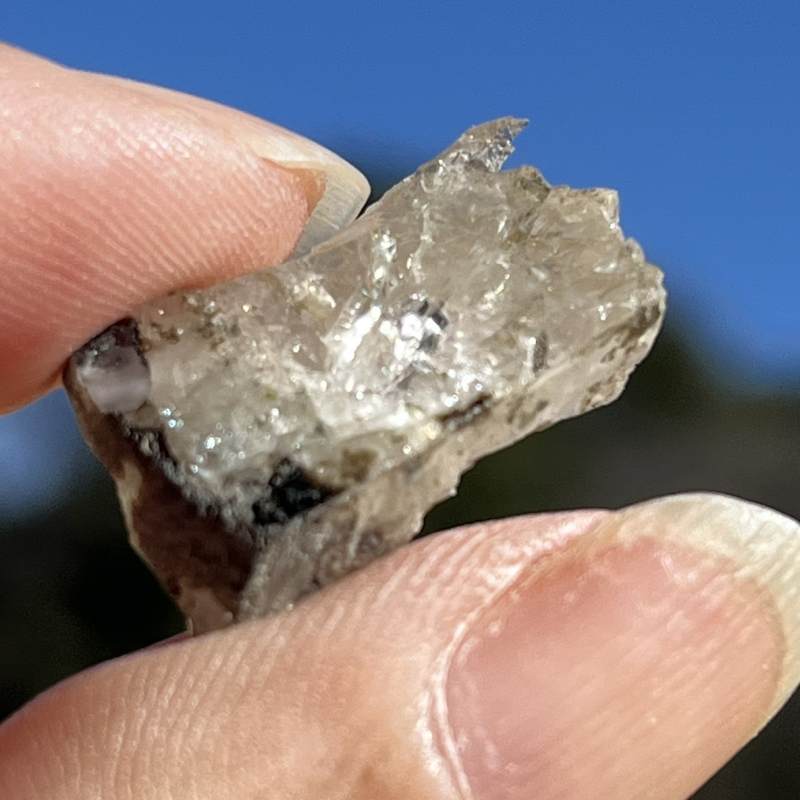 ロシア産フェナカイト・ハーフポリッシュ（ハイグレード）（超レア）