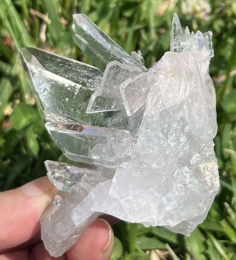 ゼコデソーザ・クォーツ（ゼッカデソウザクオーツ）・クラスター5（タビー2か所、フューチャータイムリンク）