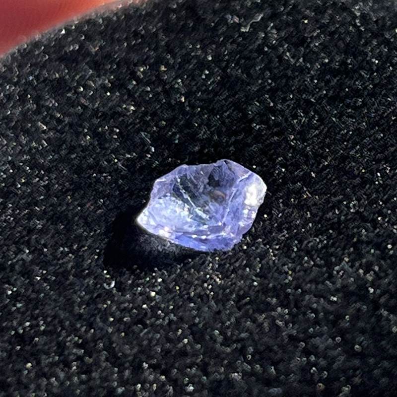 タンザナイト原石（非着色）（メロディ・ガレージセール）1