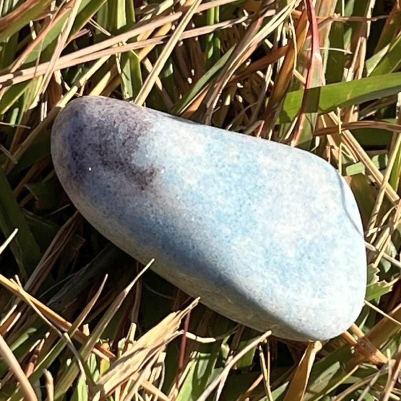 トロレアイト・イン・クオーツ・タンブル4