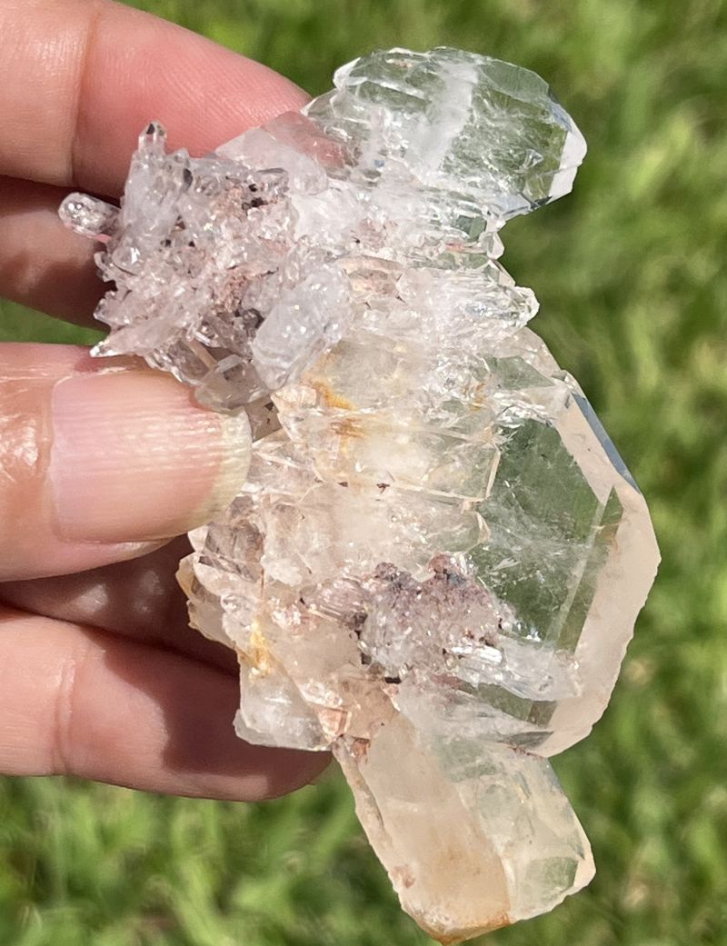 ピンクファーデンクォーツクリスタル（超レア）5（レインボウ）