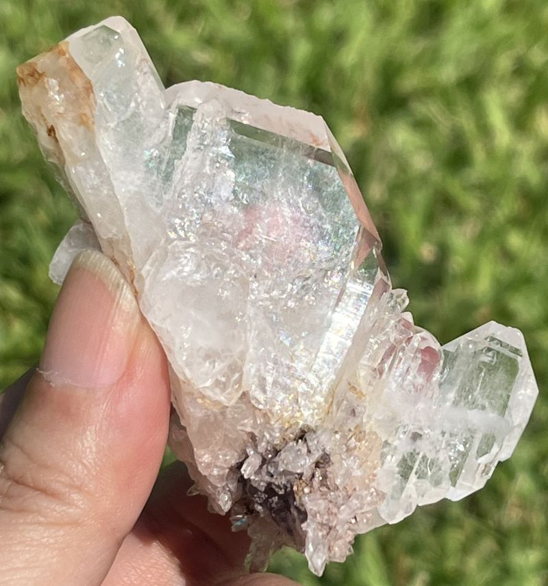 ピンクファーデンクォーツクリスタル（超レア）5（レインボウ）