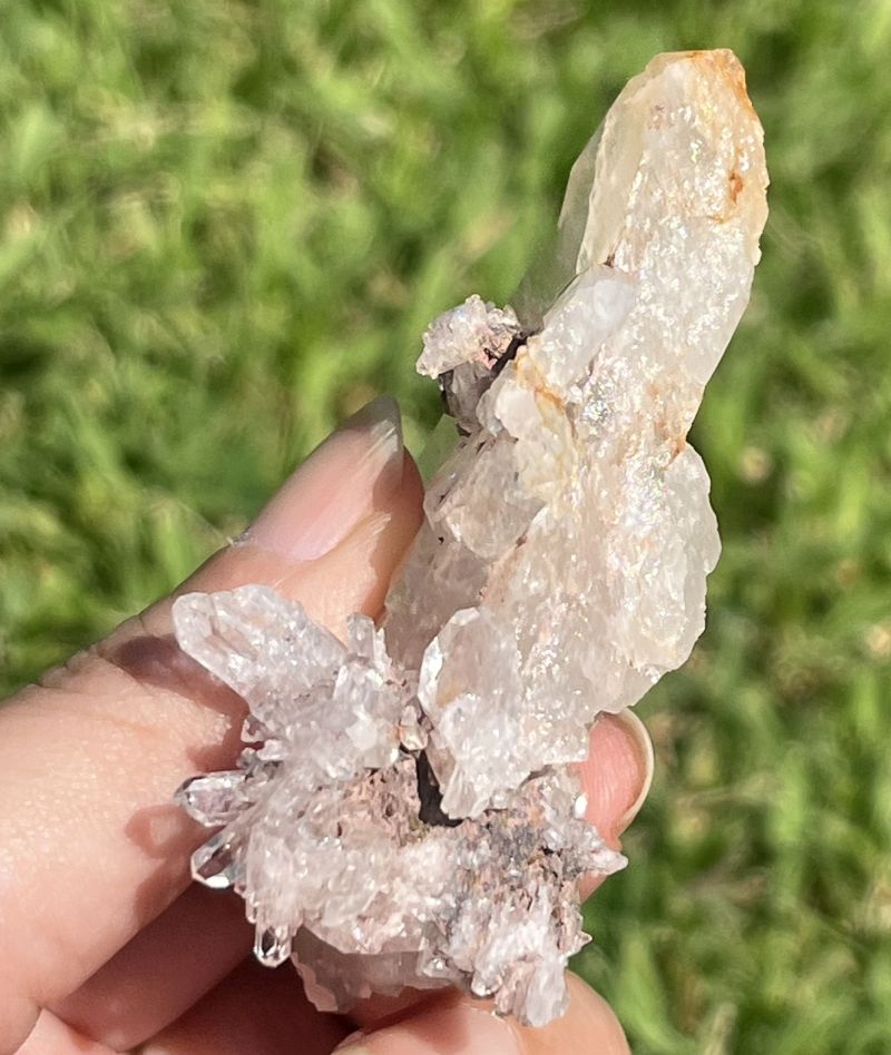 ピンクファーデンクォーツクリスタル（超レア）5（レインボウ）