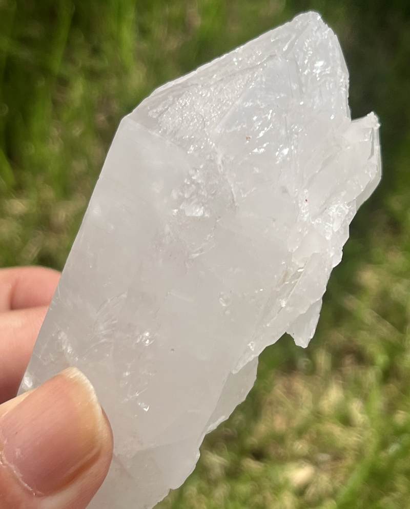 MGM　メロディグリーンマインクオーツ大（原石ポイント）（メロディコレクション/Mined by Melody）