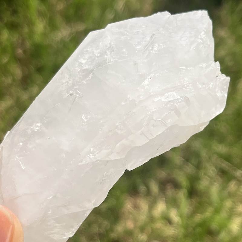 MGM　メロディグリーンマインクオーツ大（原石ポイント）（メロディコレクション/Mined by Melody）