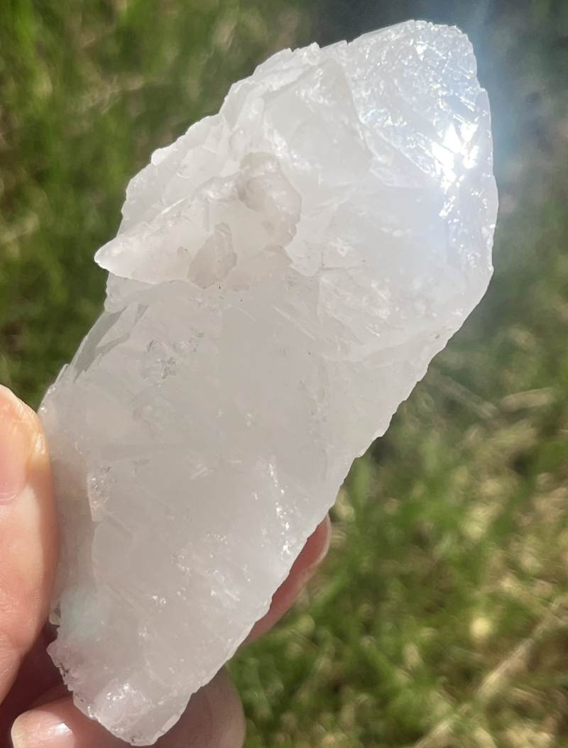 MGM　メロディグリーンマインクオーツ大（原石ポイント）（メロディコレクション/Mined by Melody）