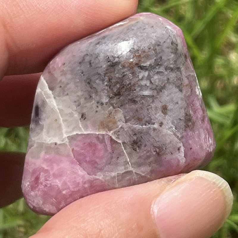 ルビー・イン・フェルドスパー・タンブル4