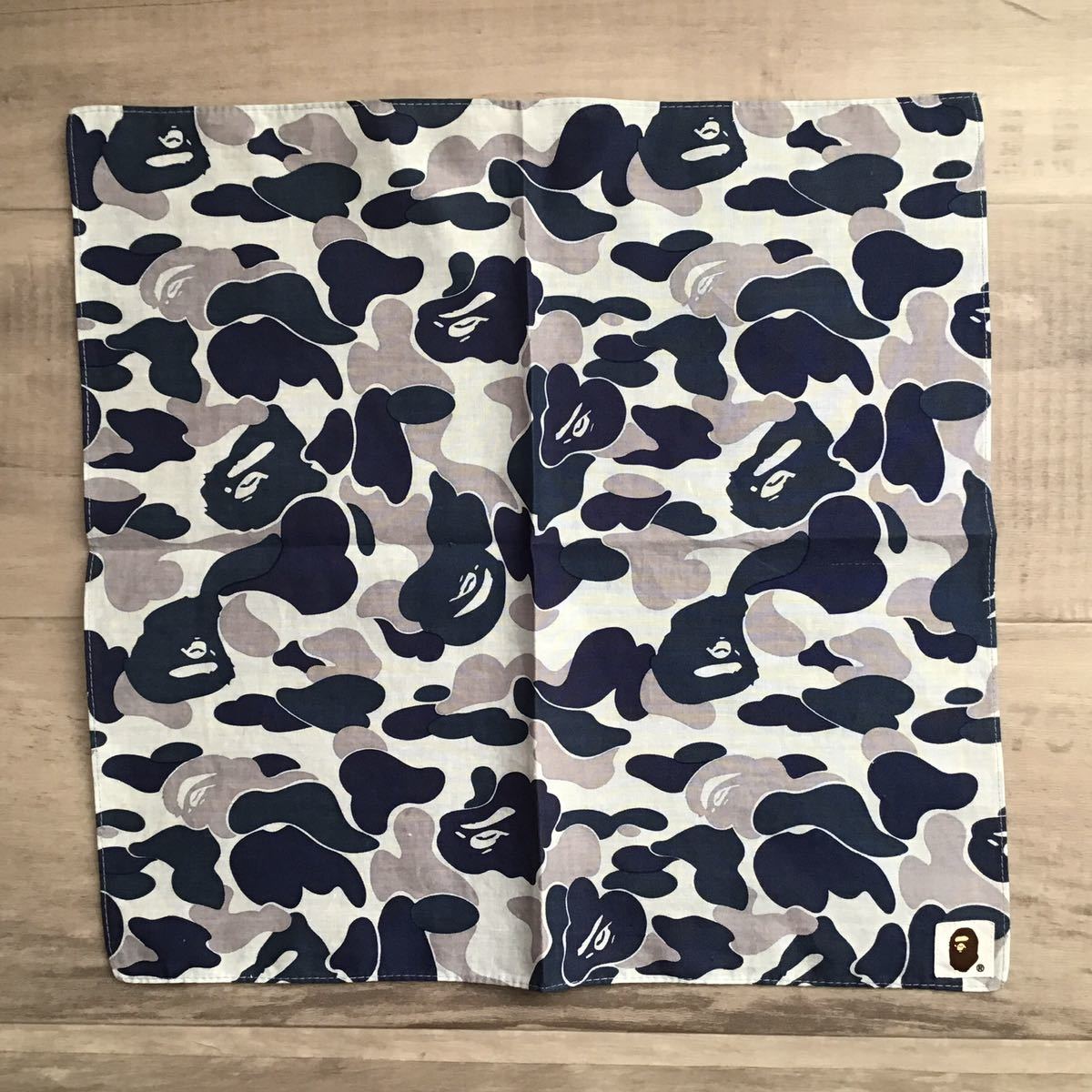Bathing Ape カモフラージュバンダナ ABC CAMO SHARK BANDANA | bape.com
