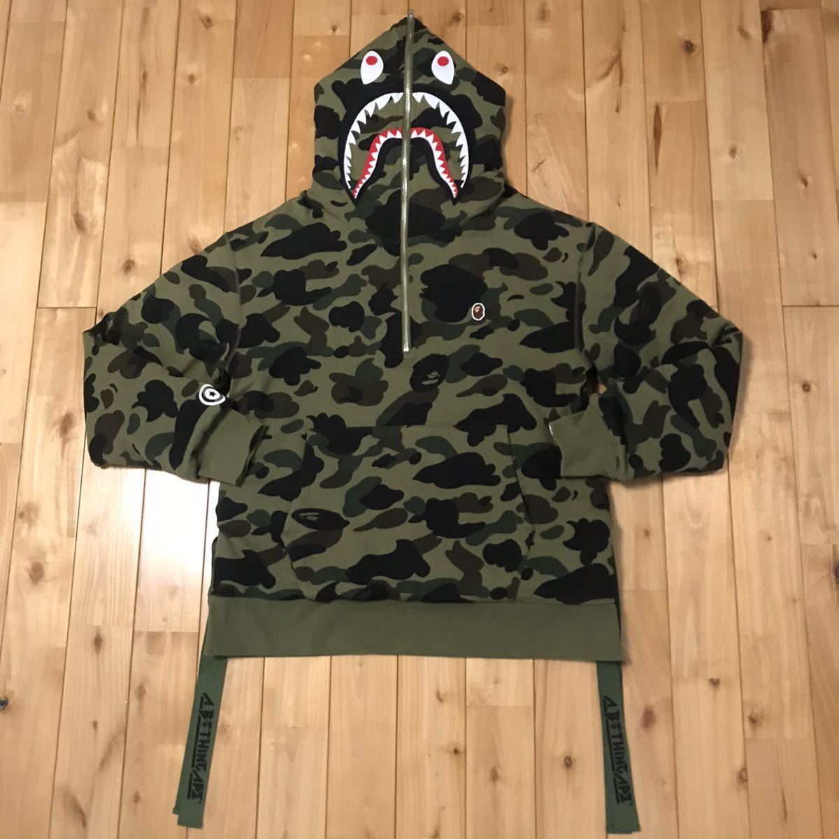 a bathing ape ハーフアンドハーフシャークジップパーカー A BATHING APE '1ST CAMO SHARK HALF ZIP HOODIE'シャーク