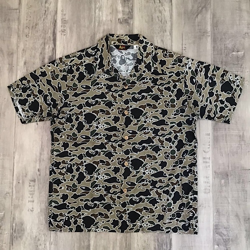 メンズ A BATHING APE 半袖シャツ L サイケカラー 迷彩 美品 エイプ