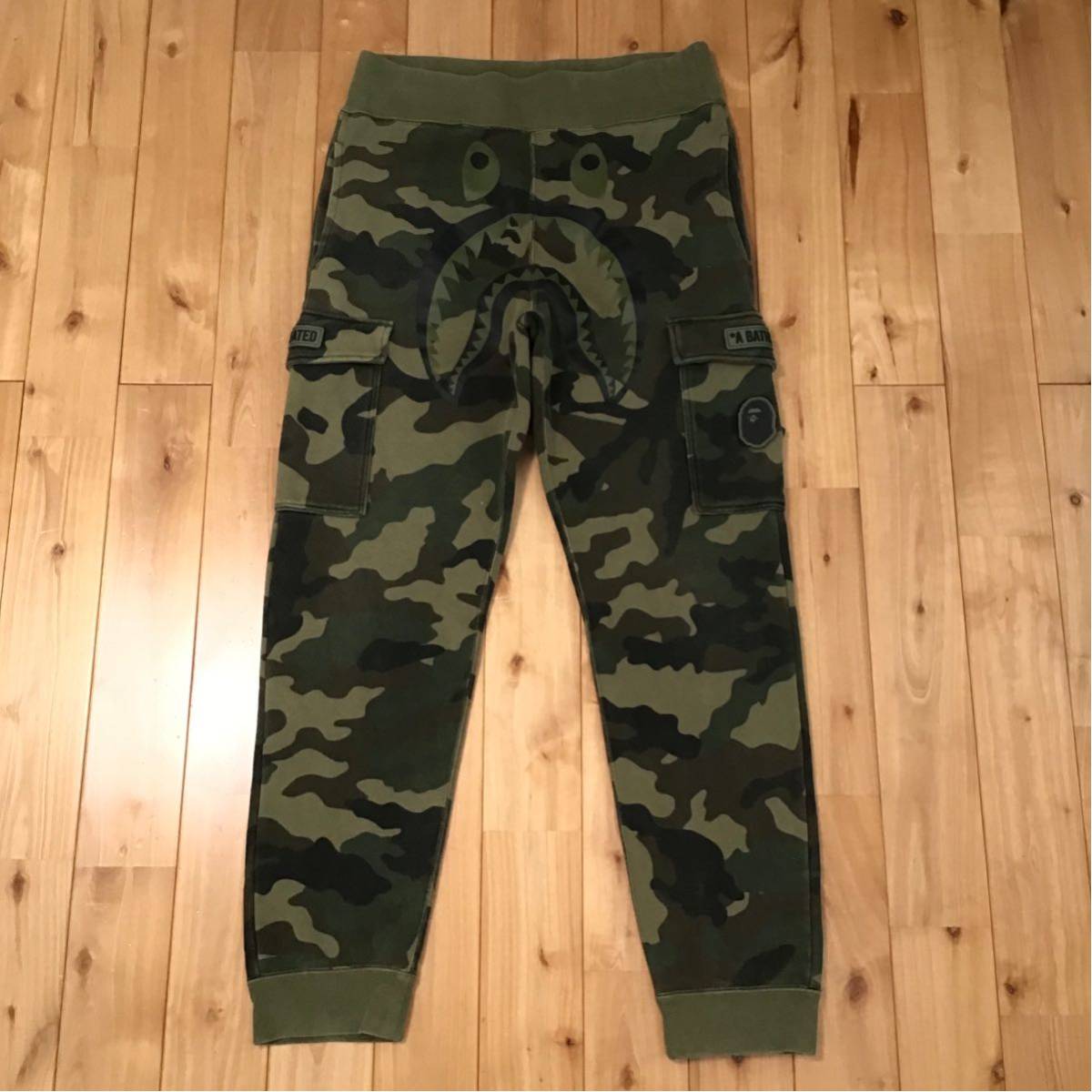 undefeated × BAPE シャーク スウェットパンツ Mサイズ a bathing ape 