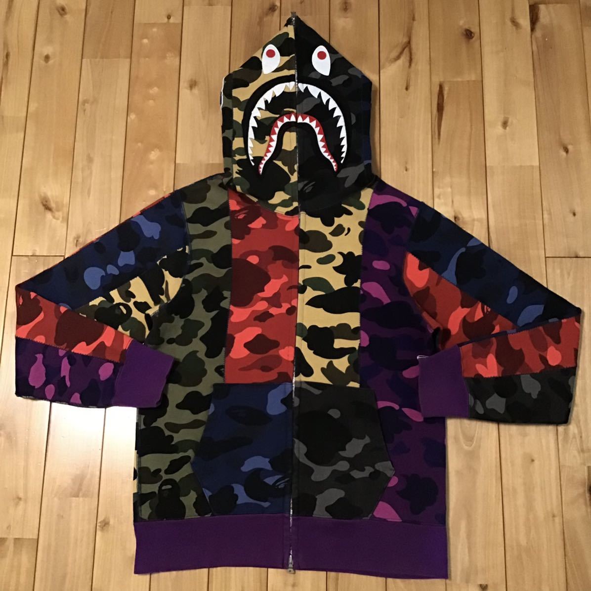 【激レア】APE×FCRBコラボMULTI CAMO シャークパーカー MIX CAMO CRAZY SHARK FULL ZIP HOODIE | bape.com