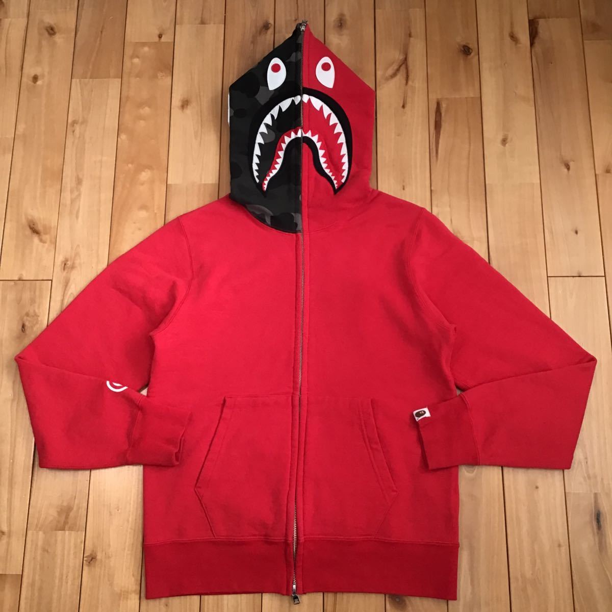 A Bathing Ape シャークパーカー　レッド　Mサイズ Red camo シャーク パーカー Lサイズ shark full zip hoodie a