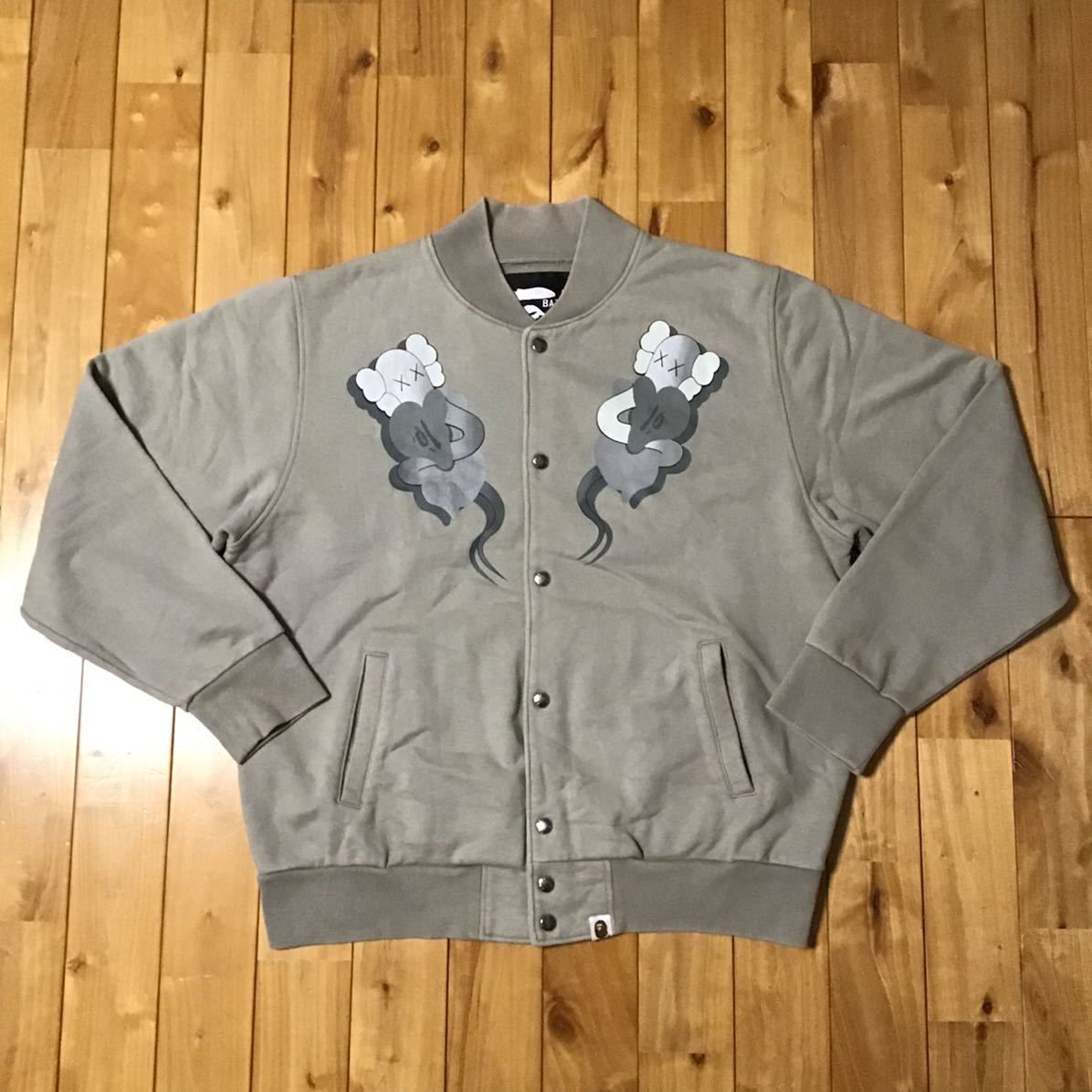 ★激レア★ kaws BAPESTA bendy スウェット スタジャン Lサイズ グレー a bathing ape BAPE varsity  jacket カウズ エイプ ベイプ NIGO d4-Kametuku shop