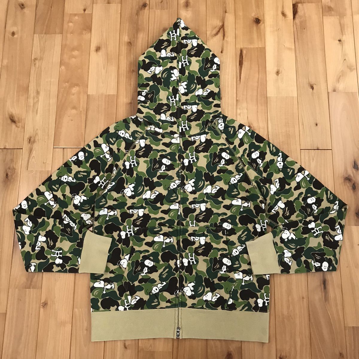 APE BAPE KAWS SNOOPY スヌーピー　ショーツ　ハーフパンツ APE BAPE KAWS SNOOPY スヌーピー ショーツ ハーフパンツ