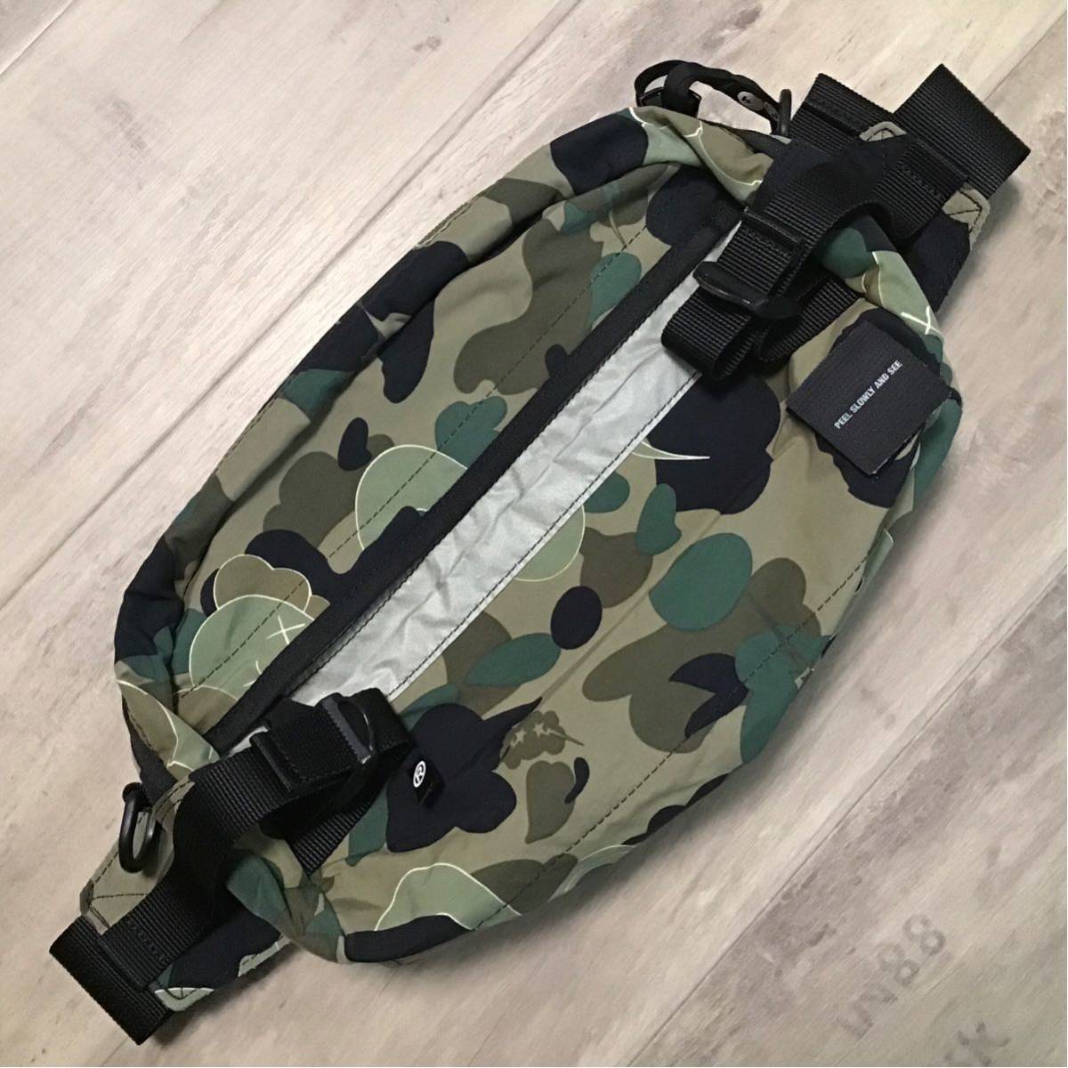 ★激レア★ KAWS bendy 1st camo green ウエスト バッグ a bathing ape BAPE カウズ エイプ ベイプ