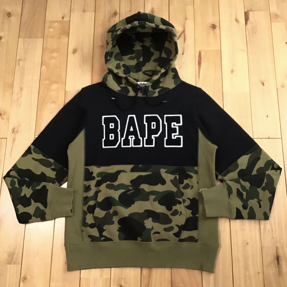 bape ape エイプ　パーカー　カモフラ　スウェット A BATHING APE アベイシングエイプ パーカー CAMO BAPE ジップアップ