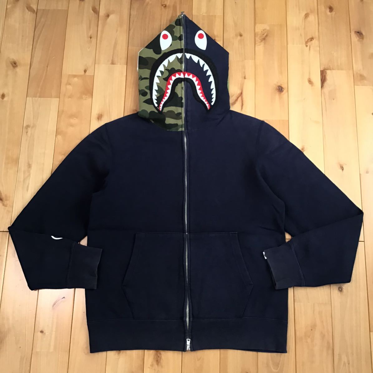 BAPE 1st camo green × navy シャーク パーカー APE 1st camo green × navy シャーク パーカー Mサイズ a bathing ape BAPE