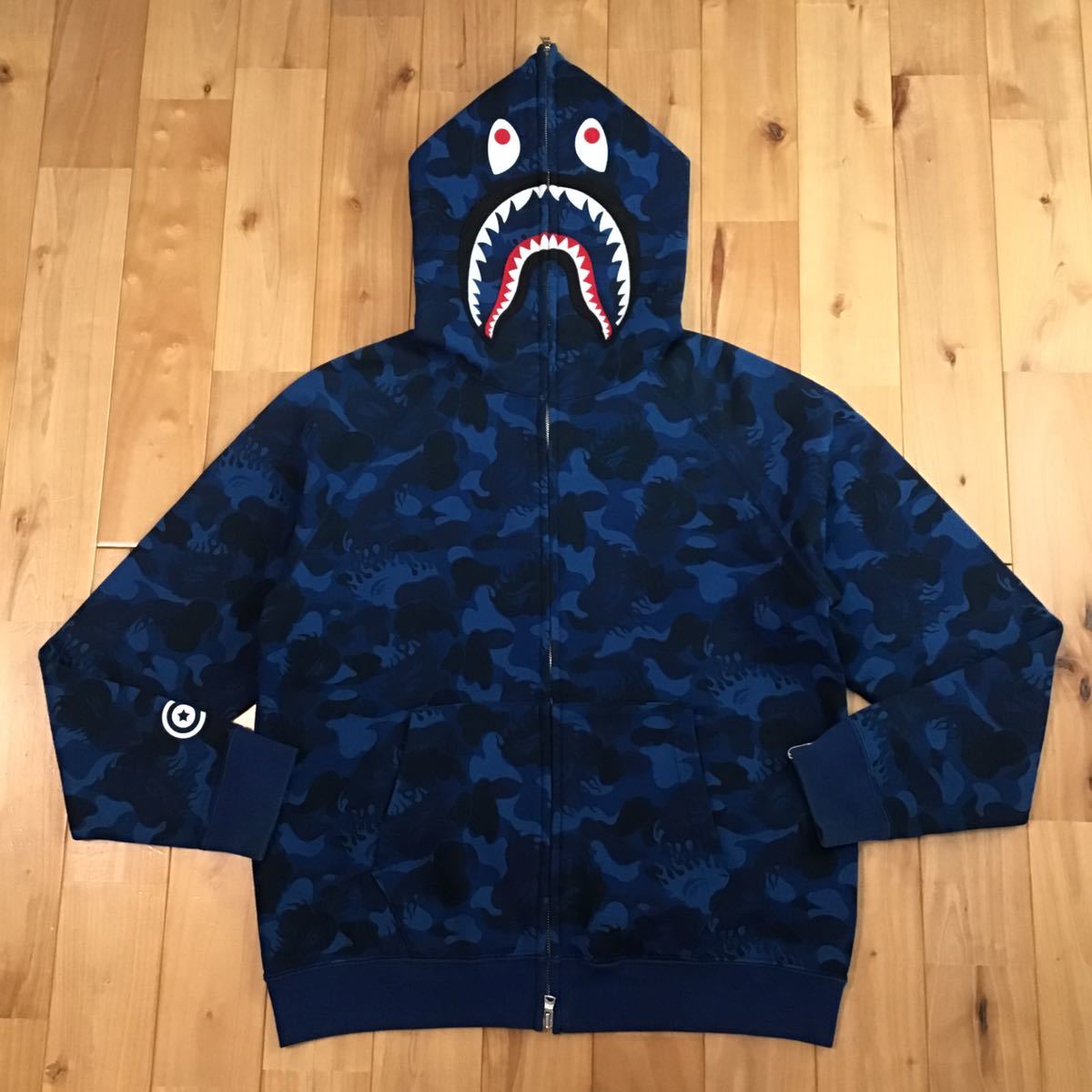 ★MOOK限定★ APE ファイヤーカモ シャークパーカー S パーカー ☆ムック限定☆ ファイヤーカモ シャーク パーカー Sサイズ