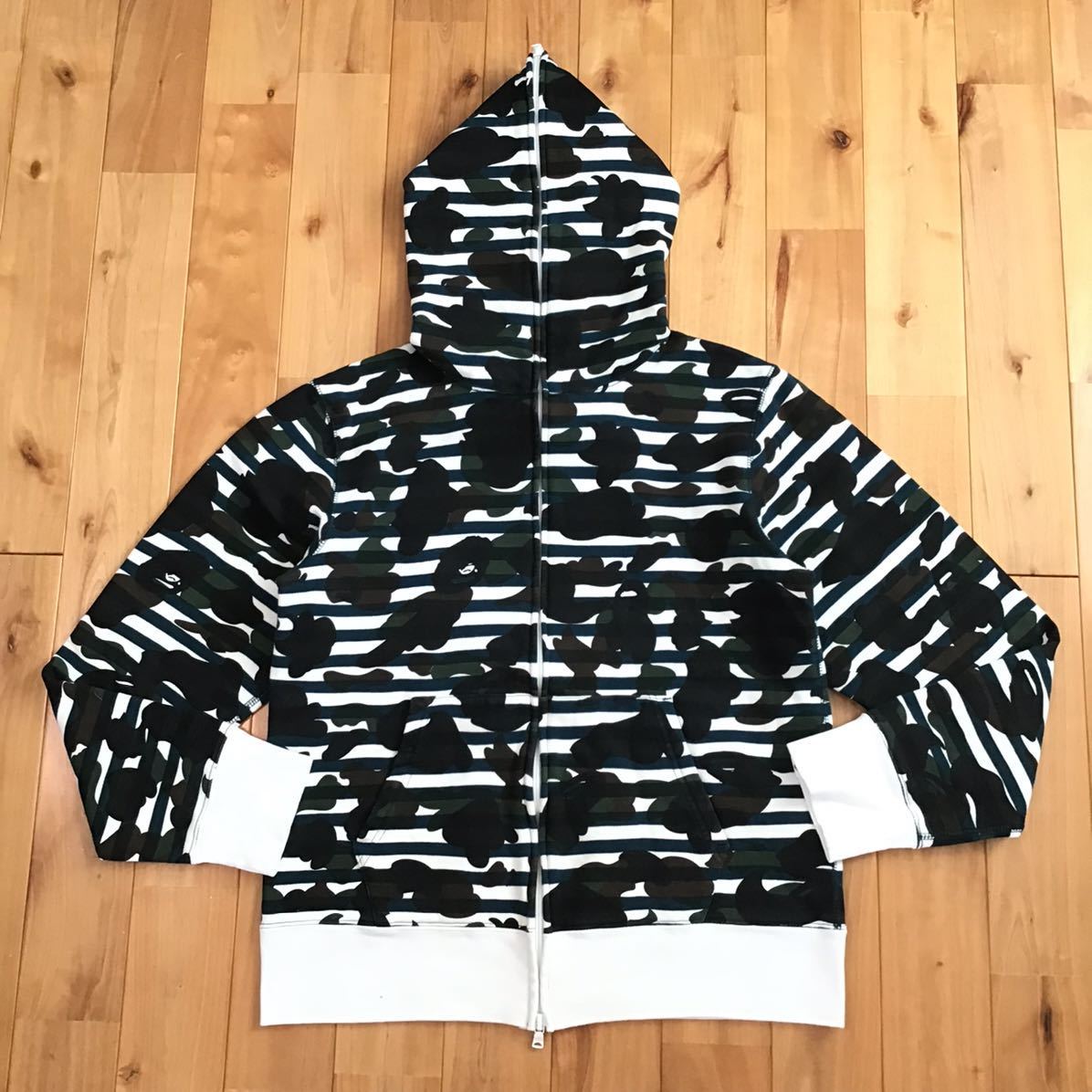 ボーダー BAPE camo フルジップ パーカー Mサイズ a bathing ape BAPE 