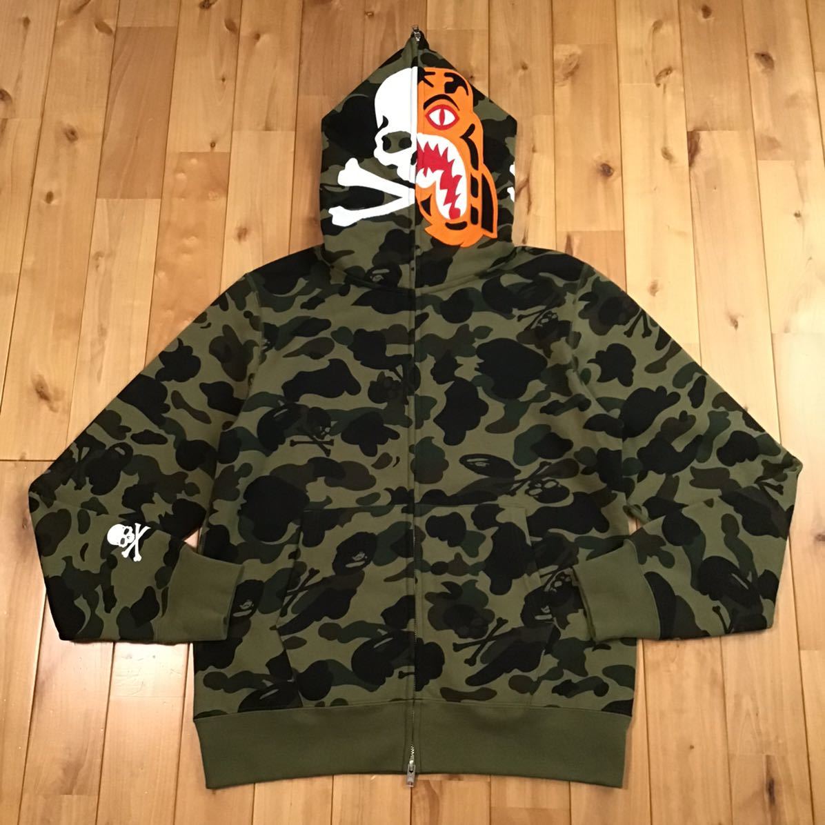 ☆新品☆ Mastermind vs BAPE タイガー パーカー Mサイズ tiger full 