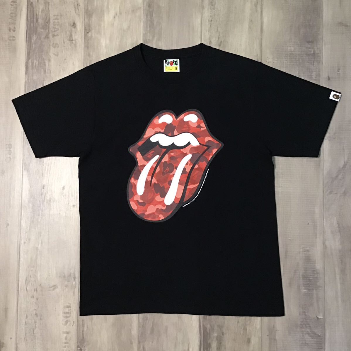 ROLLING STONES × BAPE Red camo Tシャツ Mサイズ ローリング 