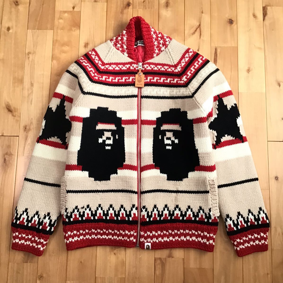 a bathing ape カウチン ニットジャケット A BATHING APE® × COMME des GARÇONSに手編みのニットアイテムが