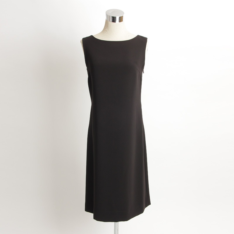 BLACK FORMAL（ブラックフォーマル 喪服）ボートネック後ろ
