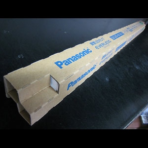 LDL20S・N/14/12 || パナソニック(Panasonic) 昼白色(5000K) Ra84 消費