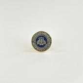校章バッジ