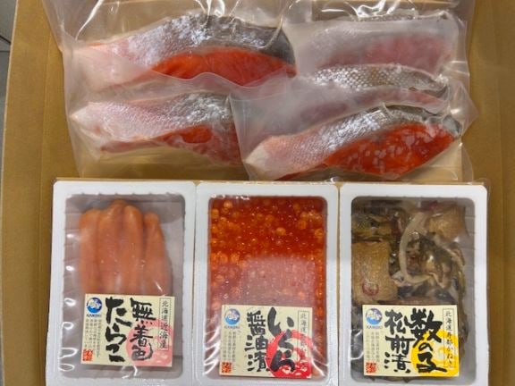 豊漁セットD　（紅鮭切身70g×5枚、いくら醤油漬100g、近海たらこ120g、数の子松前漬100g）