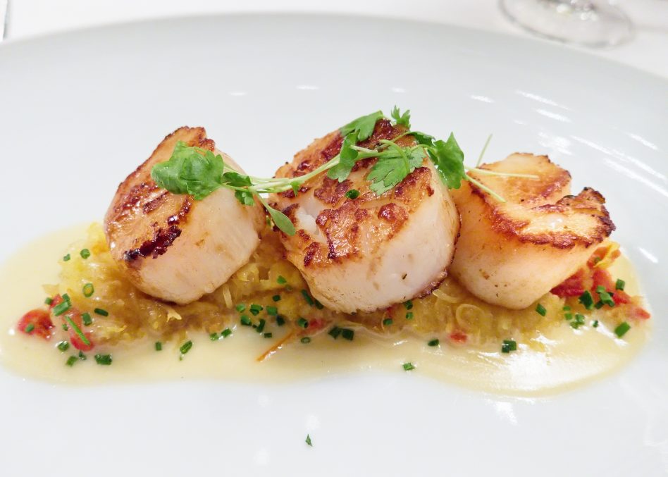 北海道産 生冷凍ほたて貝柱 210g 6Sサイズ(1kg/81～100個) | 刺し身