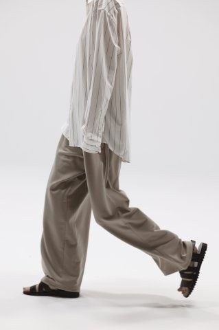 ��soldout��28G Cupro Easy Pants