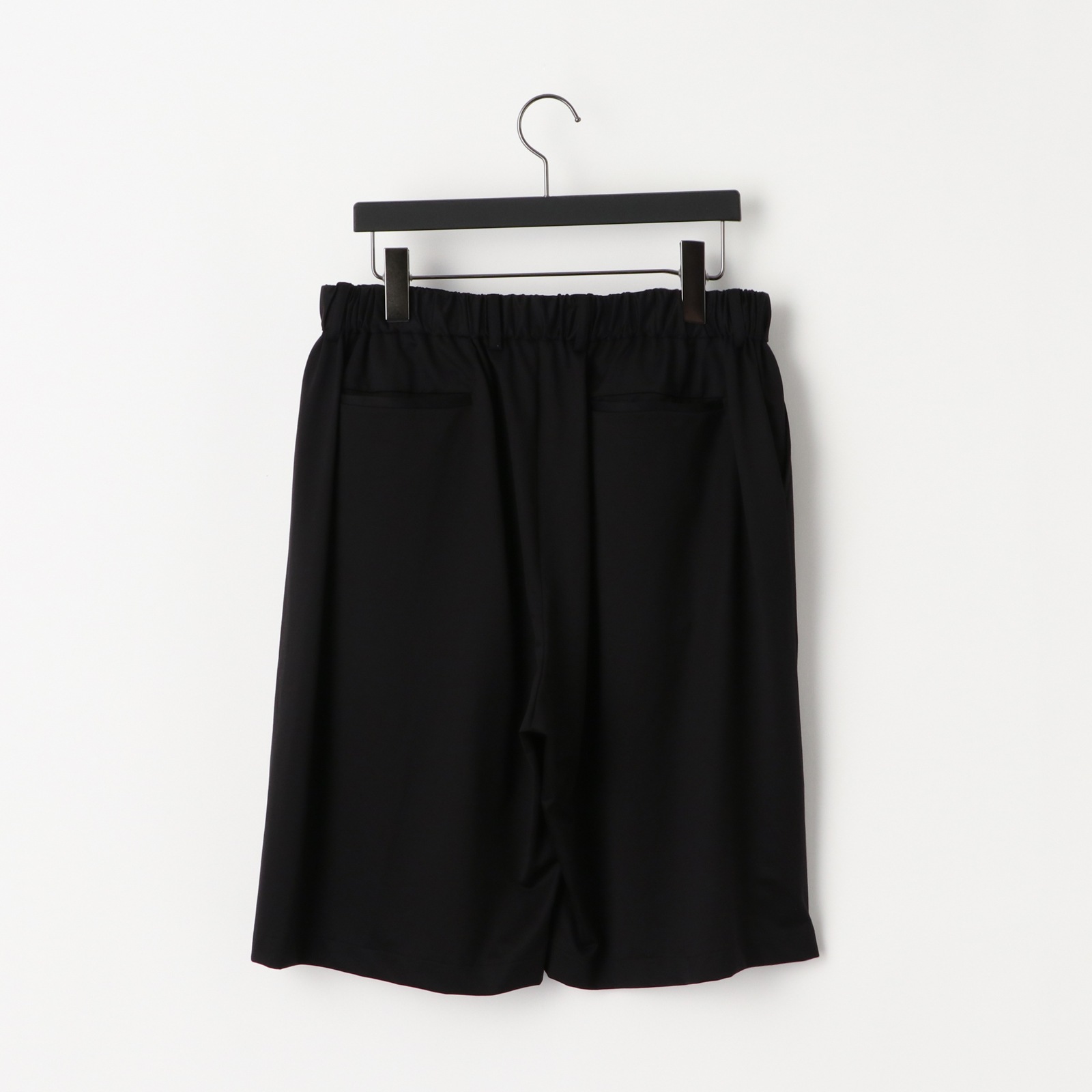 28G Silk Ramie Tuck Easy Shorts