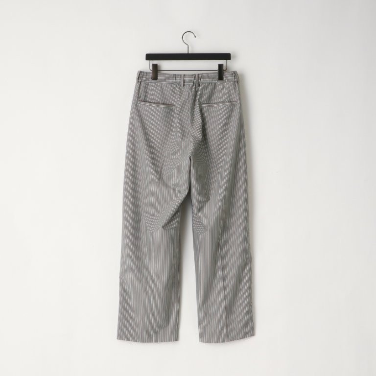 ��soldout��46G Stripe Tuck Easy Pants