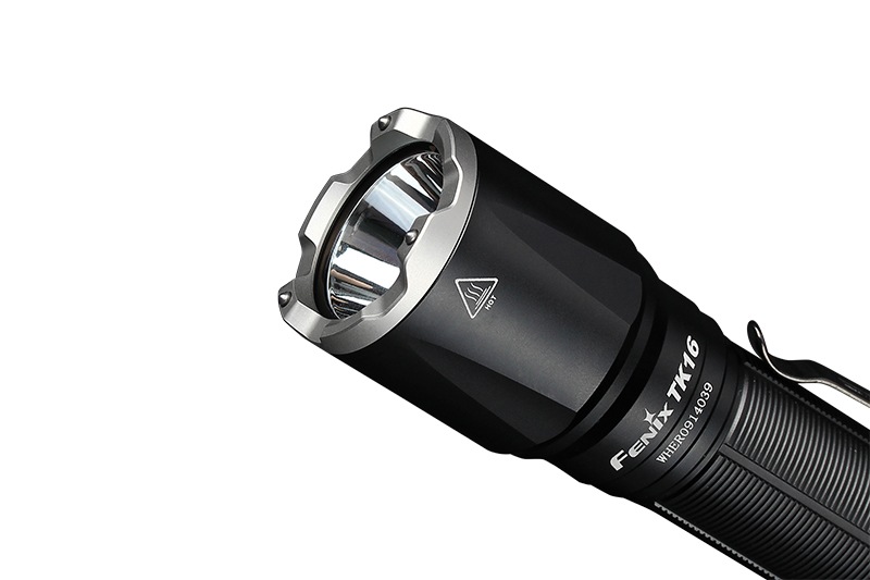 Amazon.co.jp: Fenix TK05R タクティカルフラッシュライト 最大