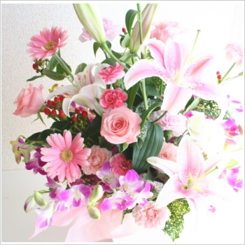 ユリと洋ランとピンクの花のアレンジメント 華やか 豪華 バラ お祝い 開店祝 アレンジメント Kankan Flower Shop ユリと洋ランとピンクの花のアレンジメント 華やか 豪華 バラ お祝い 開店祝 アレンジメント Kankan Flower Shop