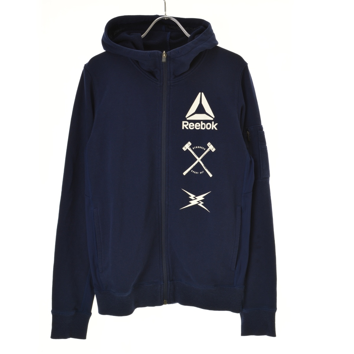 希少Vetements x Reebokパーカーブルゾン ヴェトモン リーボック 完売覚悟！「ヴェトモン」x「リーボック」の“Pump Supreme”限定