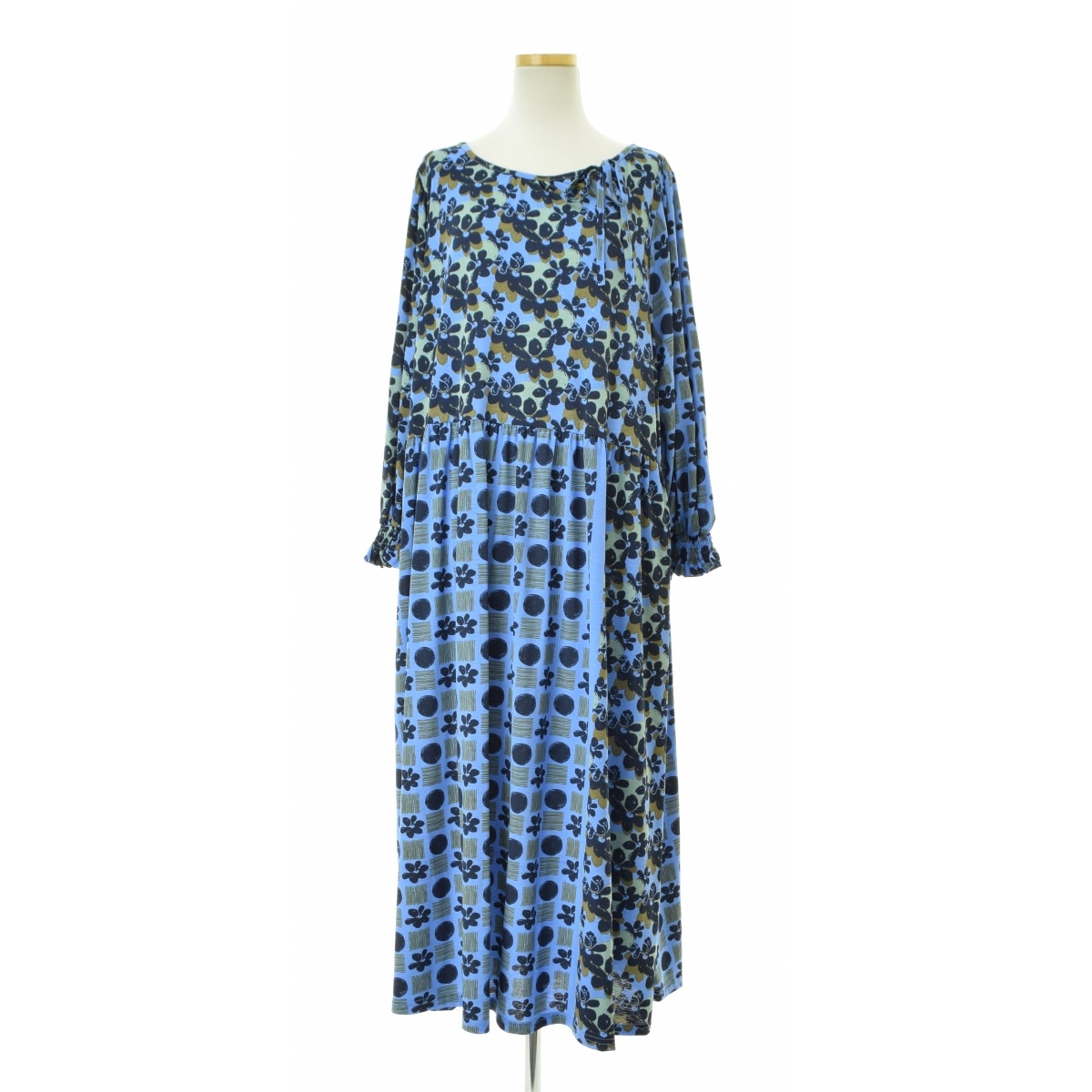 ★タグ付き未使用品★アズノウアズオオラカ大きいサイズ5 刺繍ワンピース 楽天市場】【大きいサイズ】ハートワールド全開OP