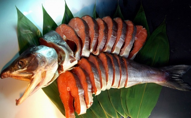 完全予約】西別鮭寒風造り 極上特選 (完成時1.7-2.0kg前後 輪切り姿