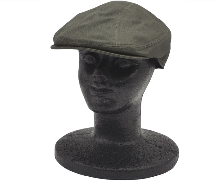 未使用タグ付　定価11万　バーニーズニューヨーク　リアルファー　ポンチョ 未使用タグ付 定価11万 バーニーズニューヨーク リアルファー ポンチョ