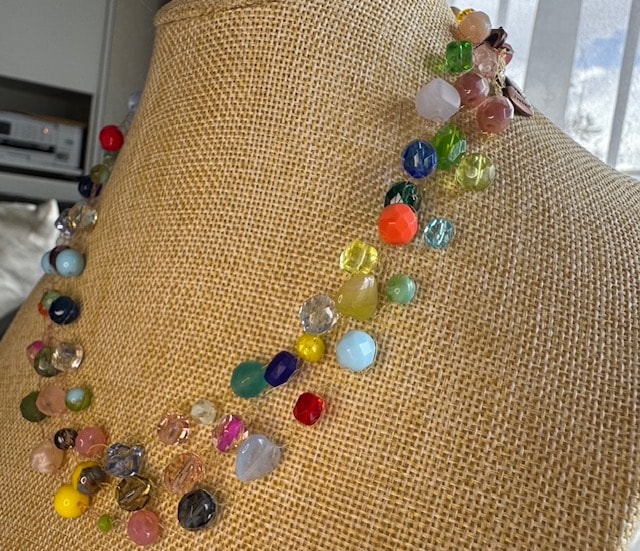 マルチカラー ネックレス