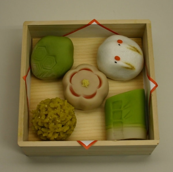 吉祥８号（生菓子）