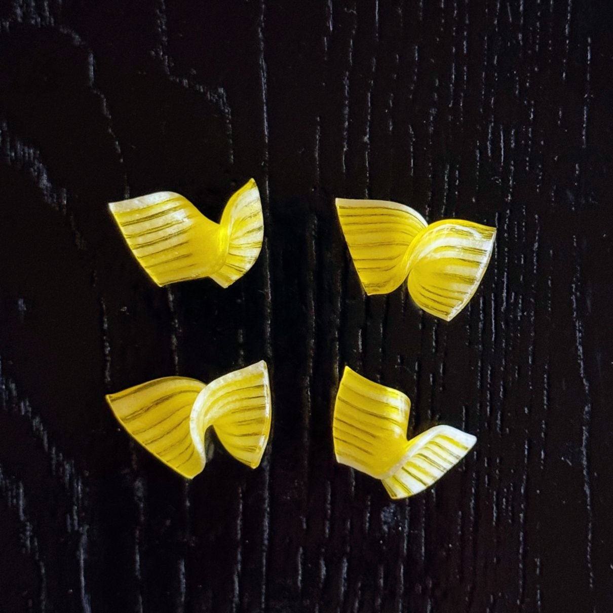 有平糖・蝶・黄・4個入り