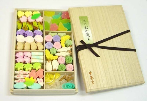 干菓子詰合せ・桐箱・K-３