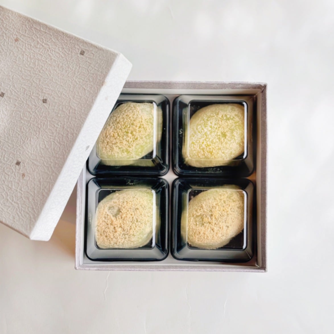 うぐいす餅（４個入り）・化粧箱