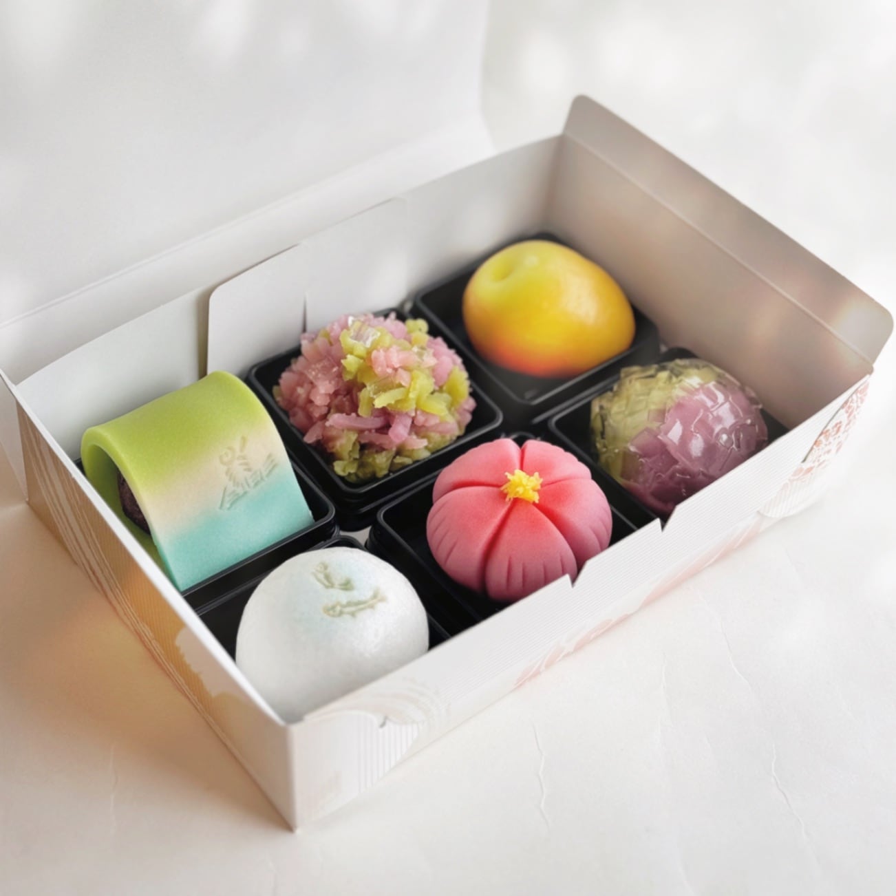 6月の上生菓子6個（簡易箱入）