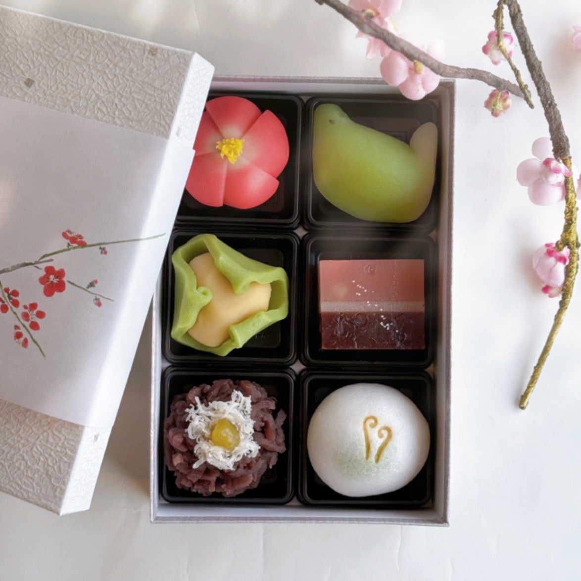 2月の上生菓子6個（化粧箱入）