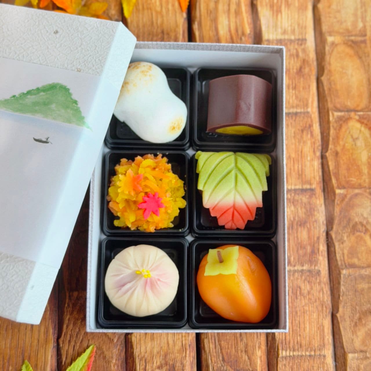 10月の上生菓子（6個入・化粧箱）